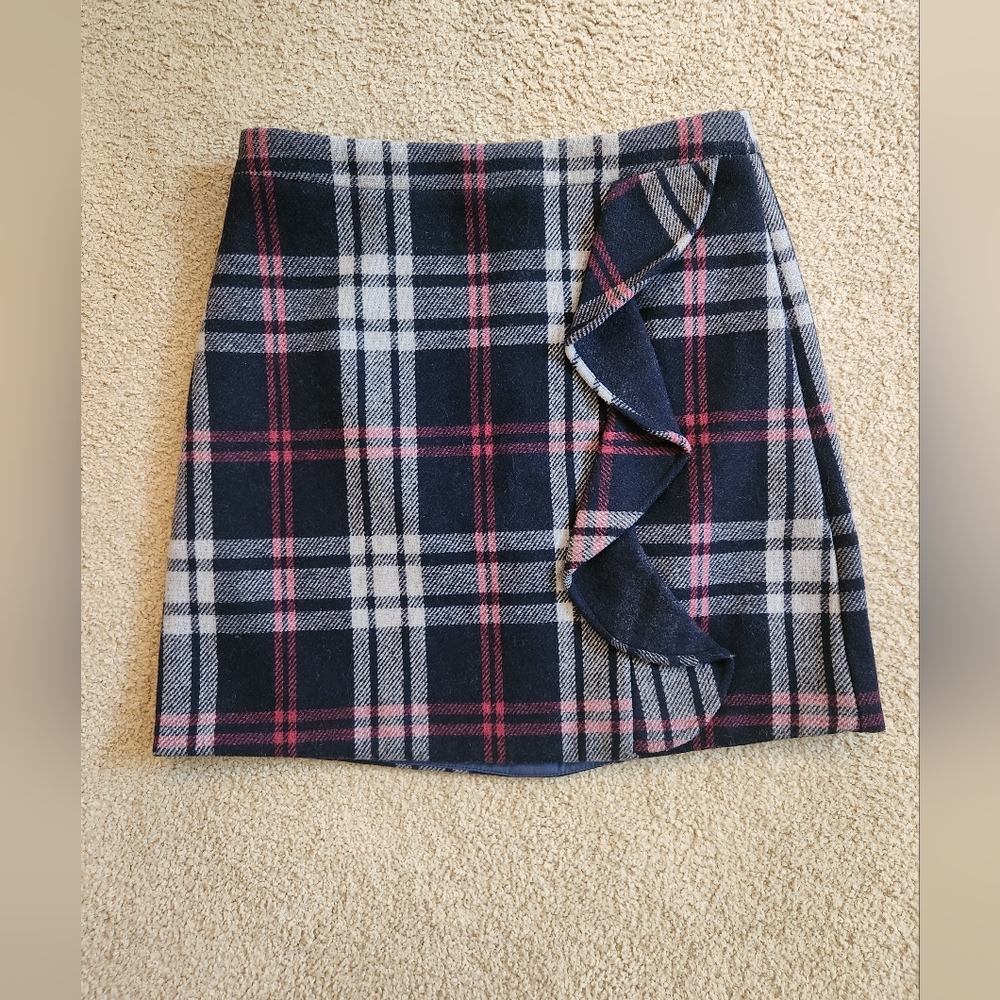 J. Crew Size 2 Mercantile Wool Blend Navy and Gray Plaid Mini Skirt